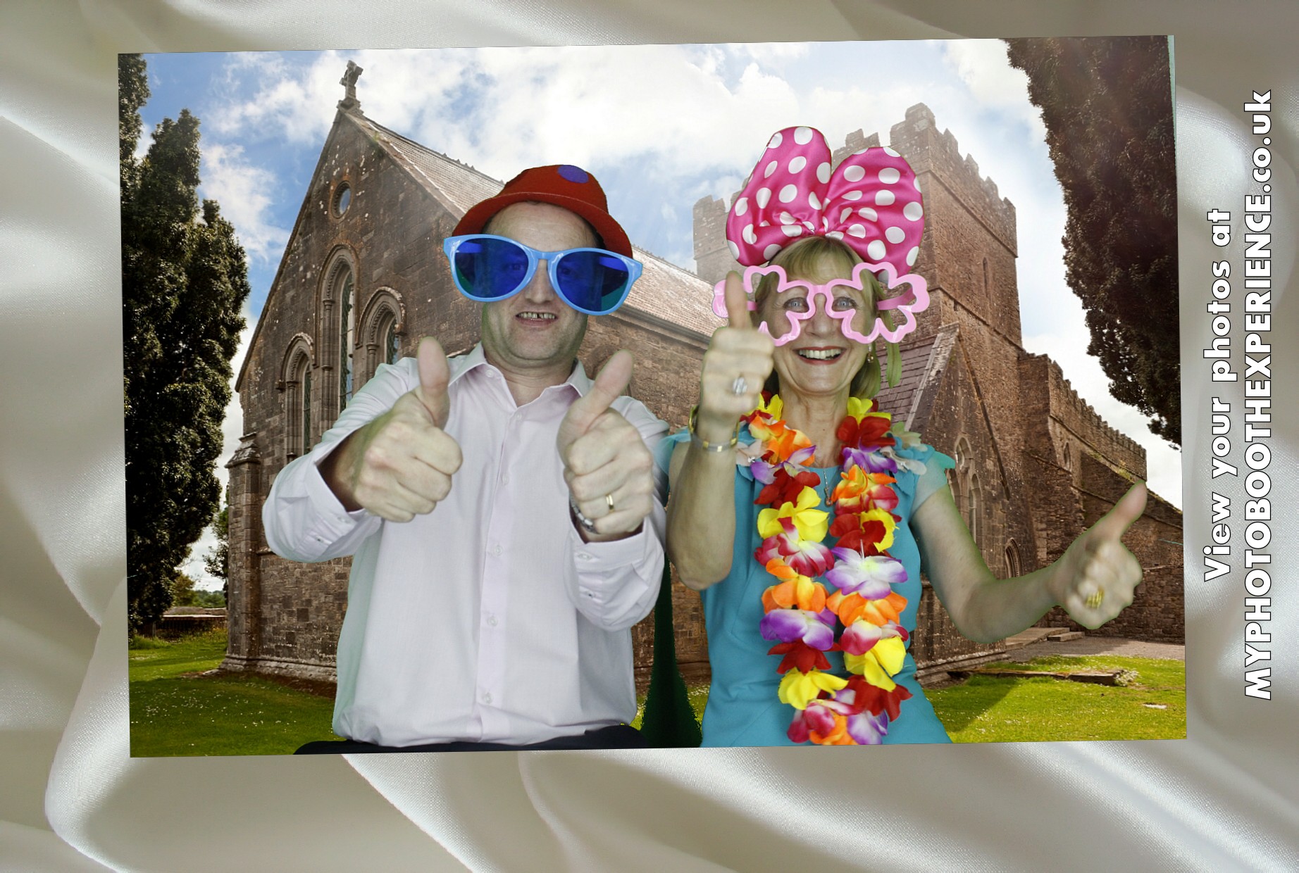 Rebecca and Warren's Wedding | View more photos from the event at gallery.myphotoboothexperience.co.uk/u/MyPhotoBoothExperienceLtd/Rebecca-and-Warrens-Wedding